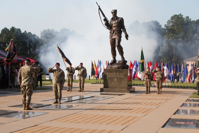 Lt. Gen. Francis M. Beaudette, Commanding General, U.S. Army Special Operations Command, relinquished command to Maj. Gen. (P) Jonathan P. Braga during a ceremony at Fort Bragg, Aug 13, 2021.