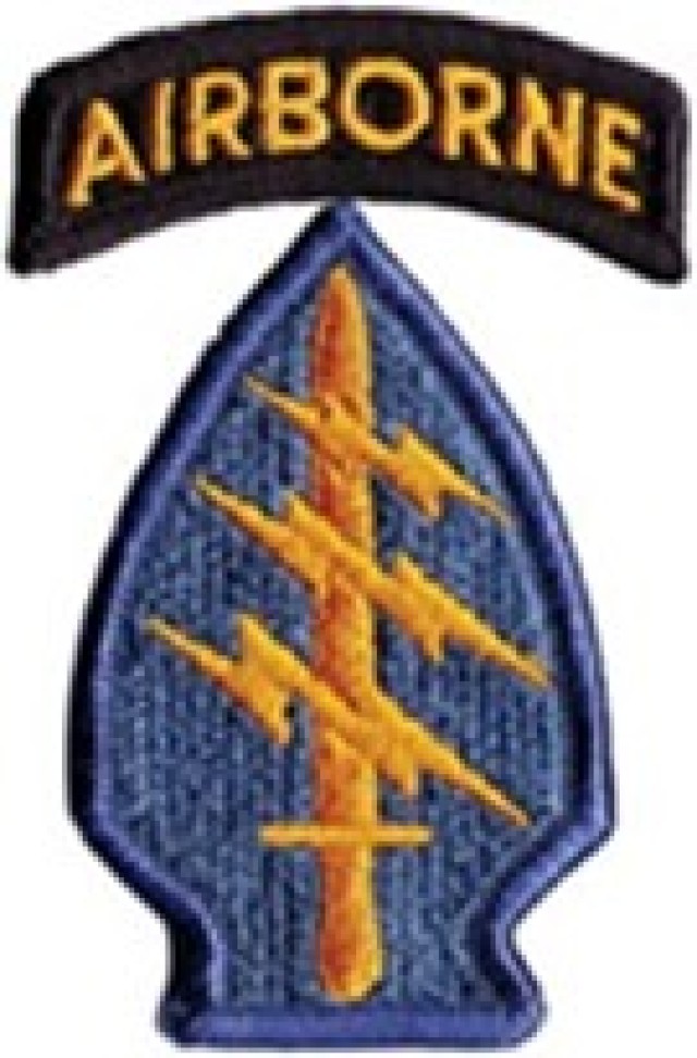 Originally designed in 1955, the Special Forces shoulder sleeve insignia was worn by soldiers of the U.S. Army Special Forces Command from 1990-2014 and has been worn by all 1st Special Forces Command (Airborne) soldiers since 2016.